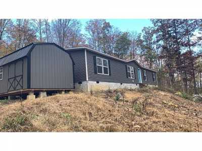 Home For Sale in Dunlap, Tennessee