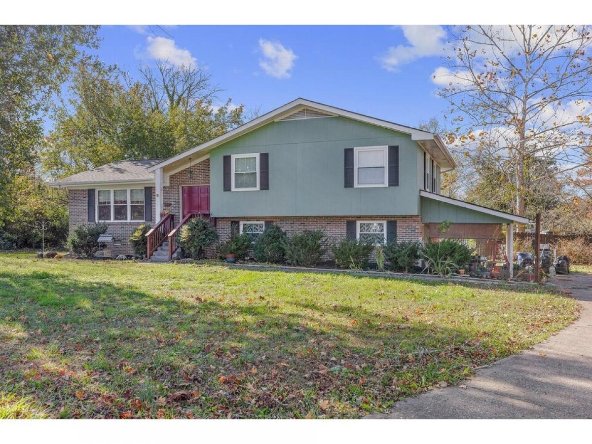 Picture of Home For Sale in Trenton, Georgia, United States