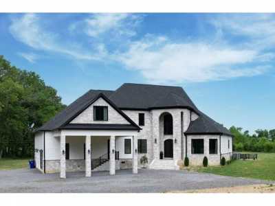 Home For Sale in Cleveland, Tennessee