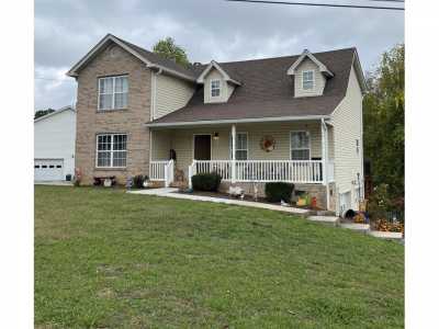 Home For Sale in Harrison, Tennessee