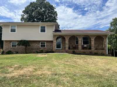 Home For Sale in Harrison, Tennessee