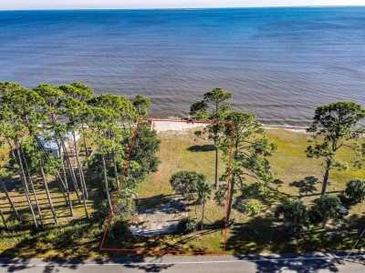 Residential Land For Sale in Carrabelle, Florida