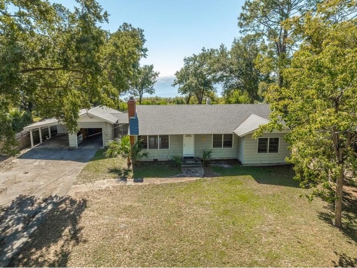 Picture of Home For Sale in Apalachicola, Florida, United States