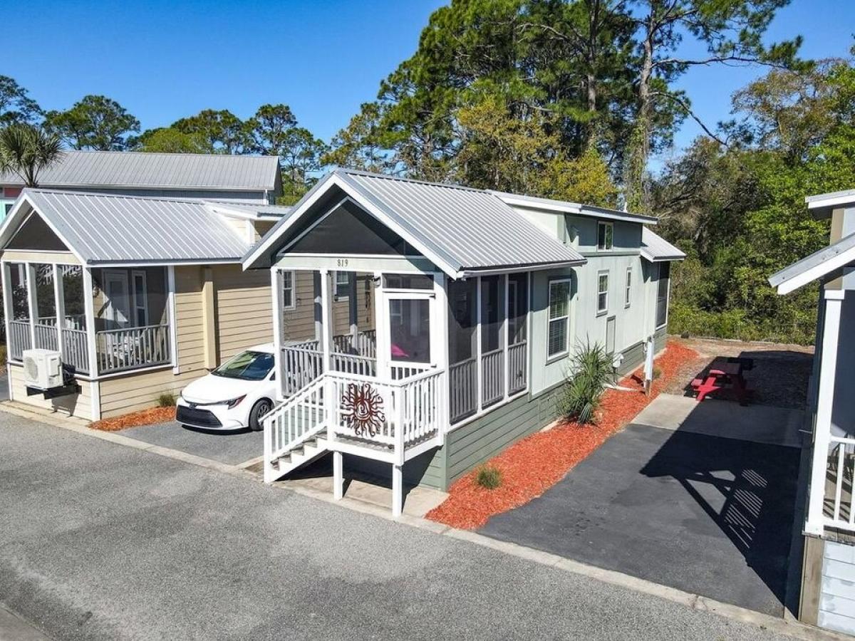 Picture of Home For Sale in Carrabelle, Florida, United States