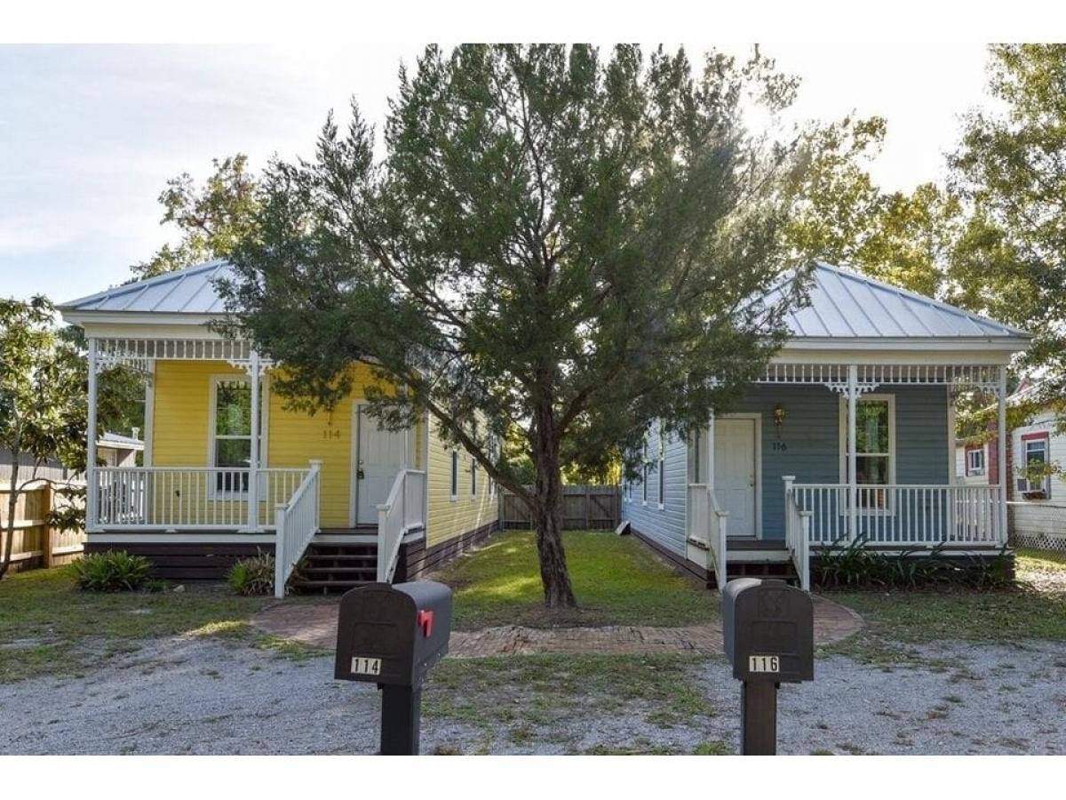 Picture of Home For Sale in Apalachicola, Florida, United States