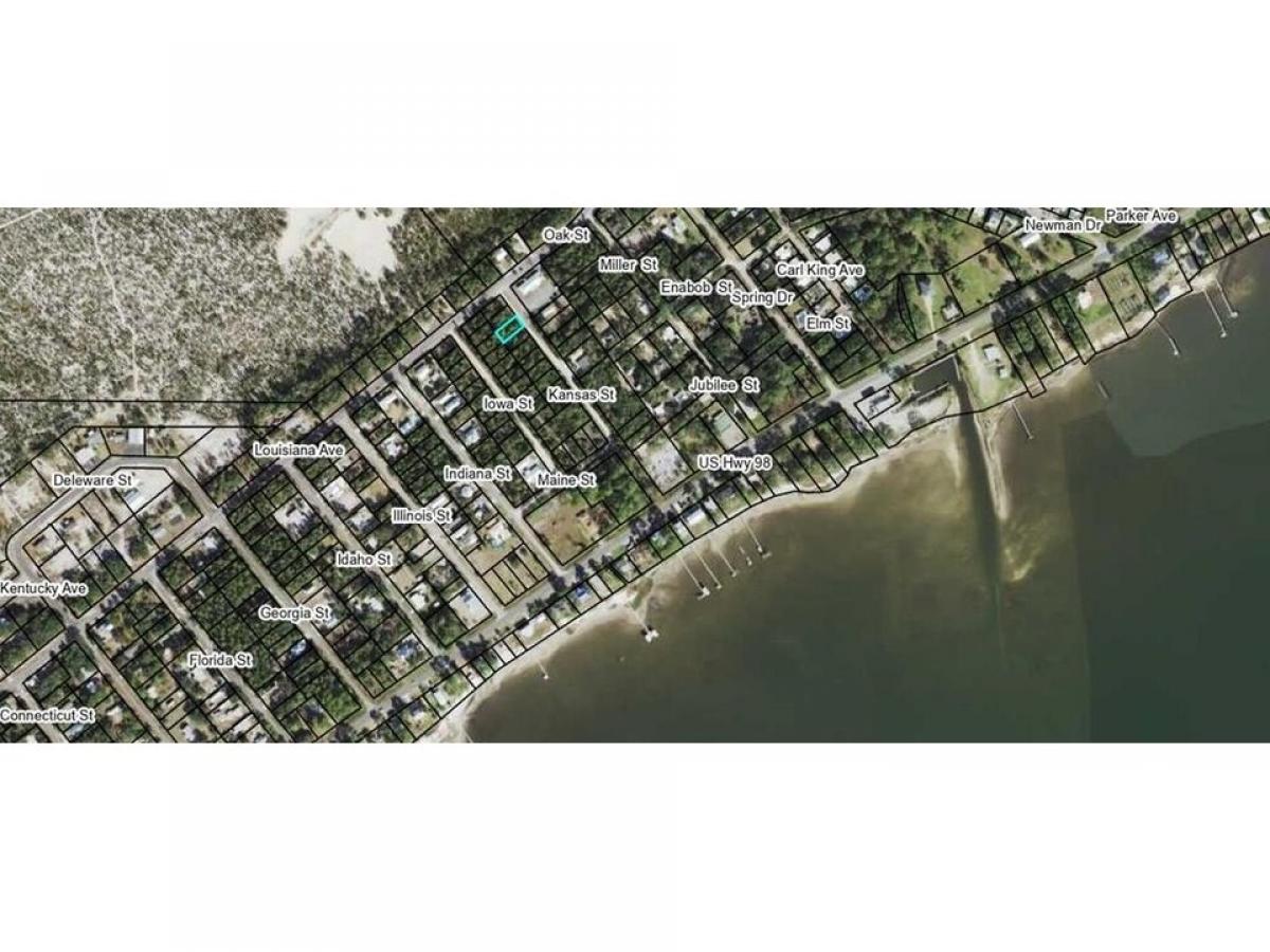 Picture of Residential Land For Sale in Carrabelle, Florida, United States