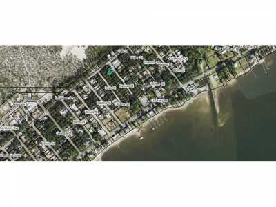 Residential Land For Sale in Carrabelle, Florida