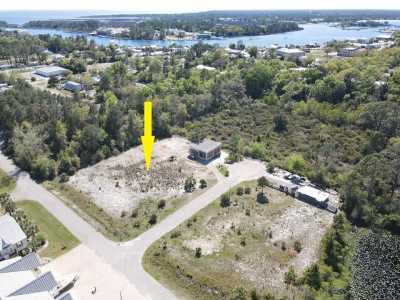 Residential Land For Sale in Carrabelle, Florida