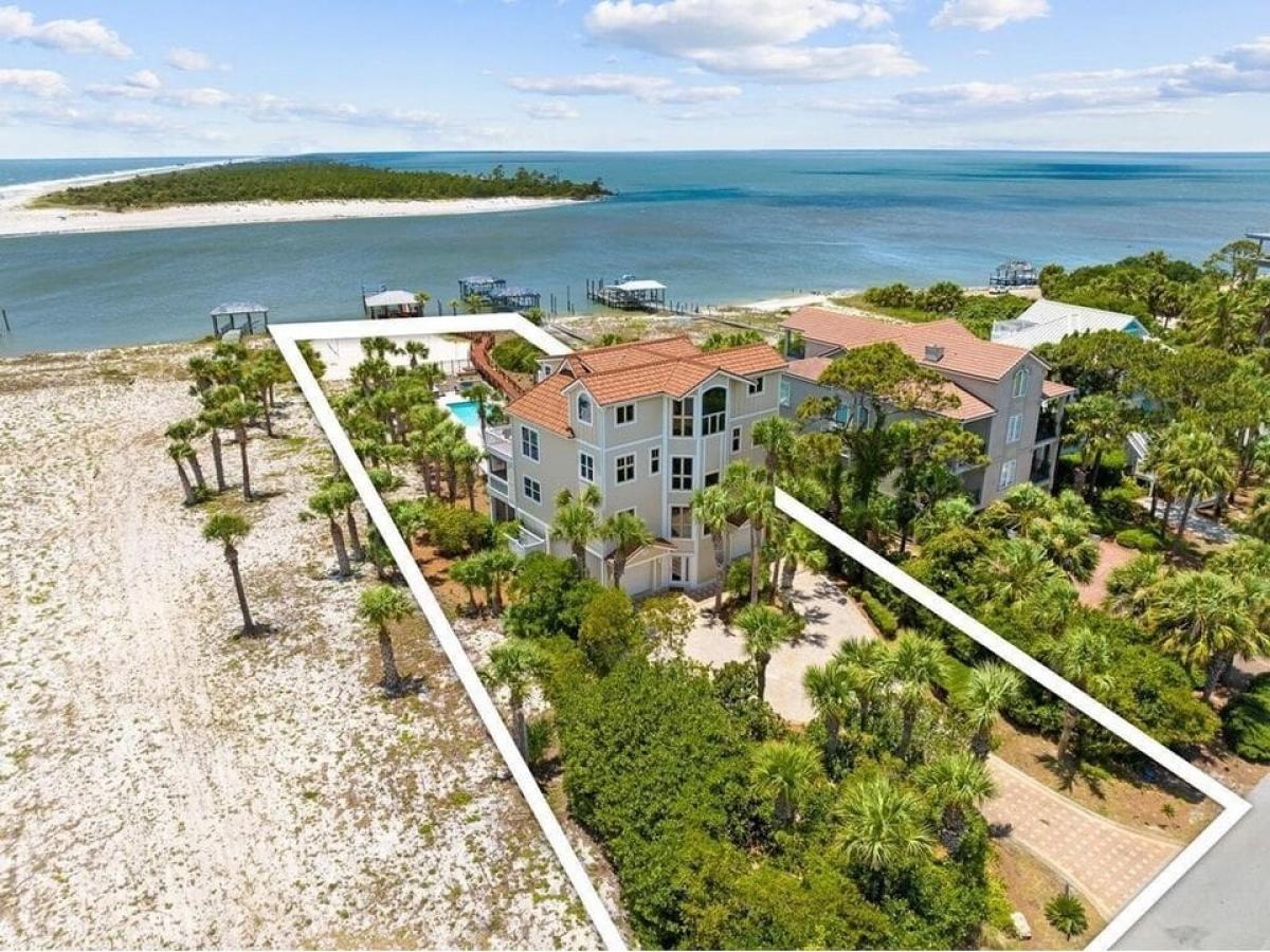 Picture of Home For Sale in Saint George Island, Florida, United States