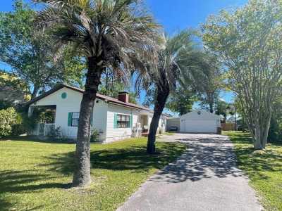 Home For Sale in Port Saint Joe, Florida