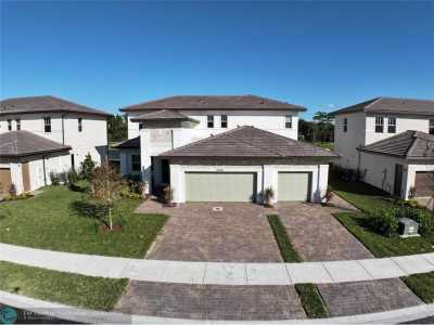 Home For Rent in Davie, Florida