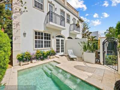 Home For Sale in Fort Lauderdale, Florida