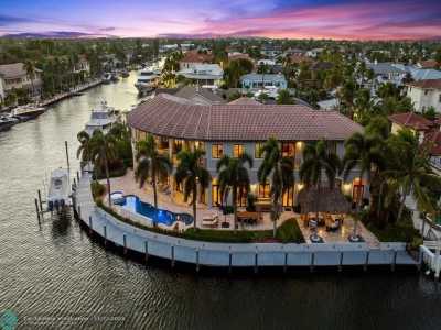 Home For Sale in Lighthouse Point, Florida