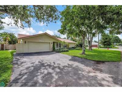 Home For Sale in Fort Lauderdale, Florida