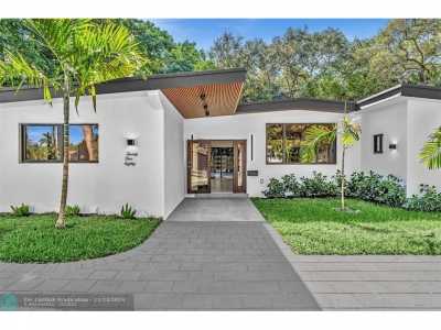 Home For Sale in North Miami Beach, Florida