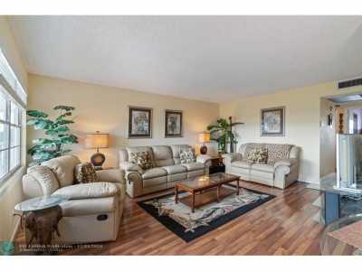 Home For Sale in Boca Raton, Florida