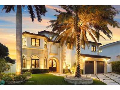 Home For Sale in Lighthouse Point, Florida