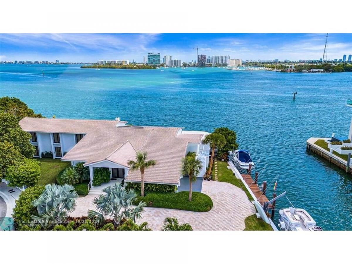 Picture of Home For Sale in Miami, Florida, United States