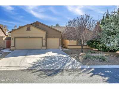 Home For Sale in Prescott Valley, Arizona