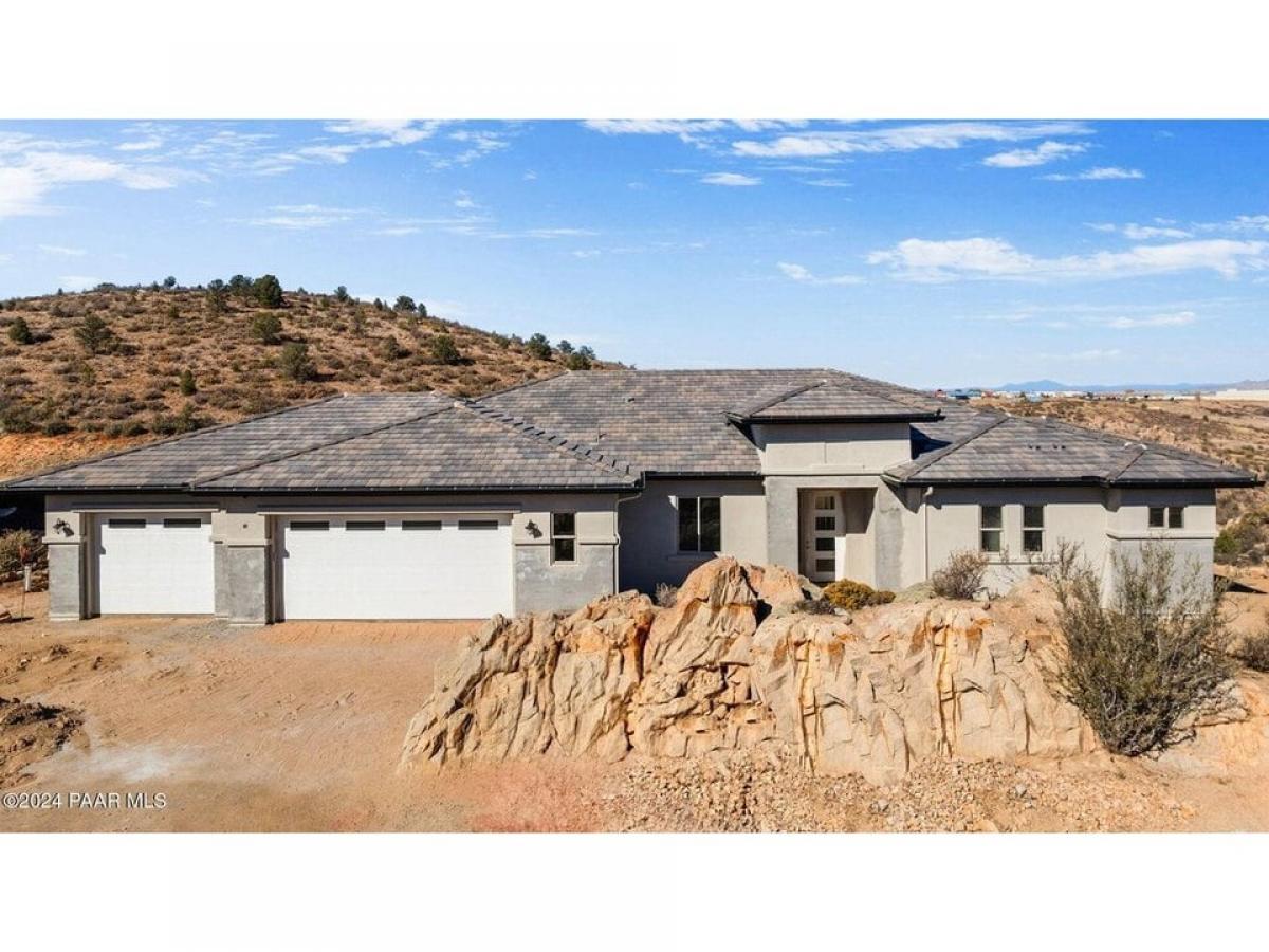 Picture of Home For Sale in Prescott Valley, Arizona, United States