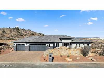 Home For Sale in Prescott Valley, Arizona