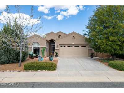 Home For Sale in Prescott Valley, Arizona