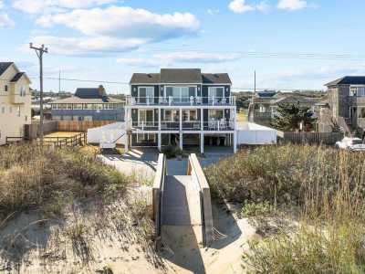 Home For Sale in Kitty Hawk, North Carolina