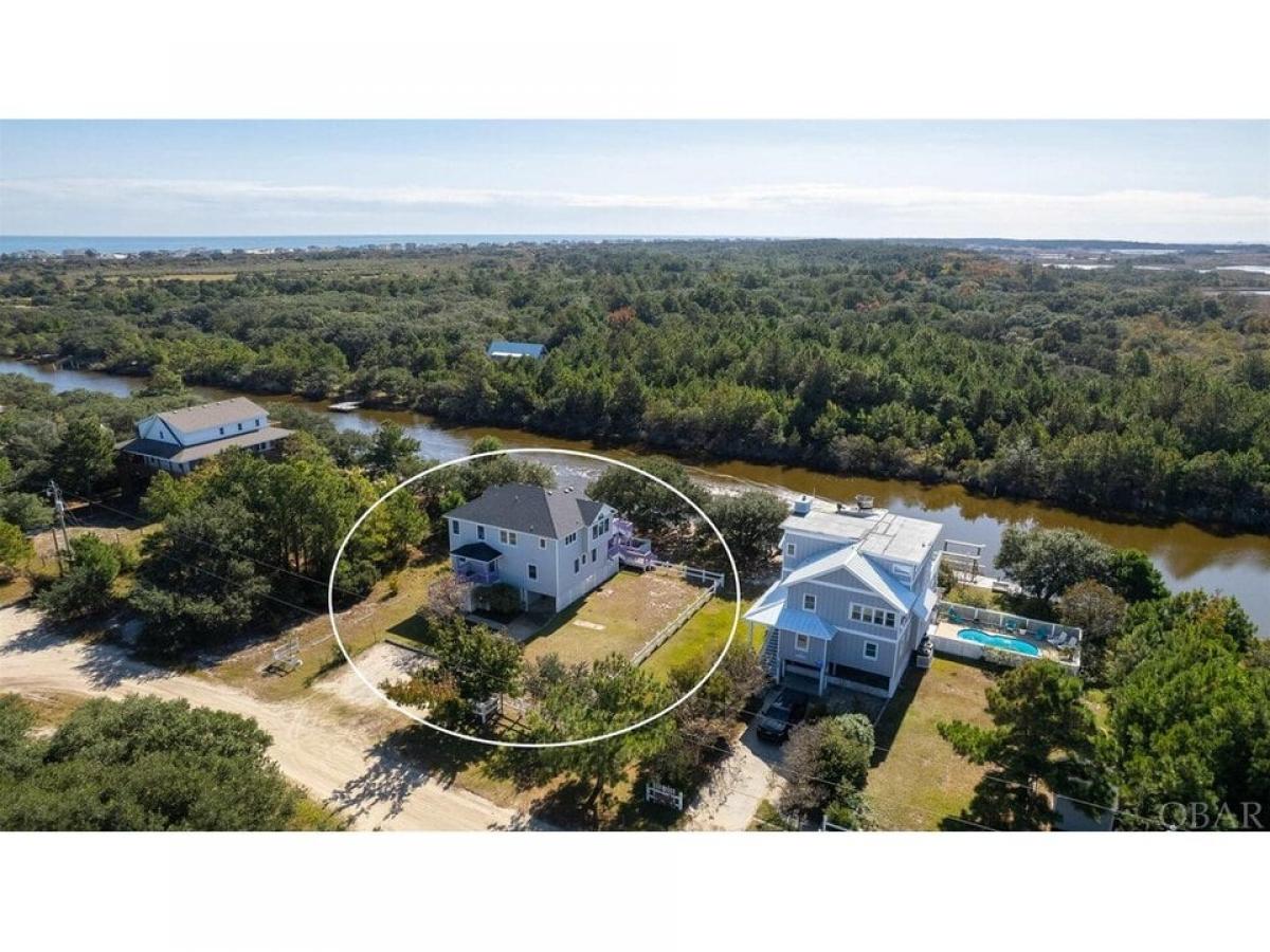 Picture of Home For Sale in Corolla, North Carolina, United States