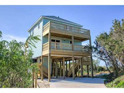 Home For Sale in Hatteras, North Carolina