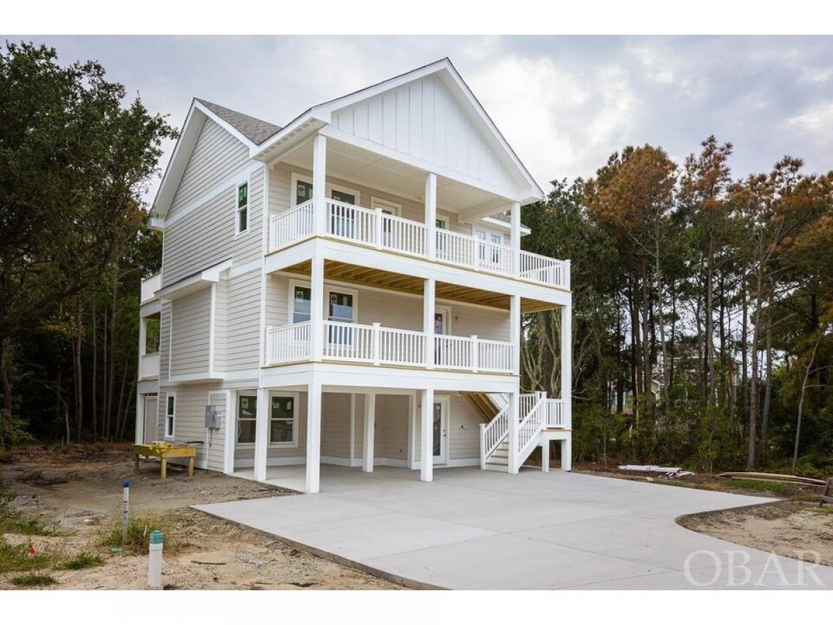 Picture of Home For Sale in Corolla, North Carolina, United States