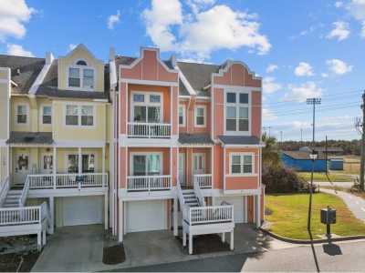 Home For Sale in Kill Devil Hills, North Carolina