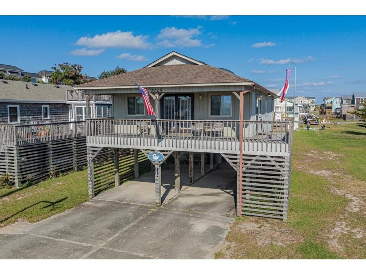 Picture of Home For Sale in Kill Devil Hills, North Carolina, United States