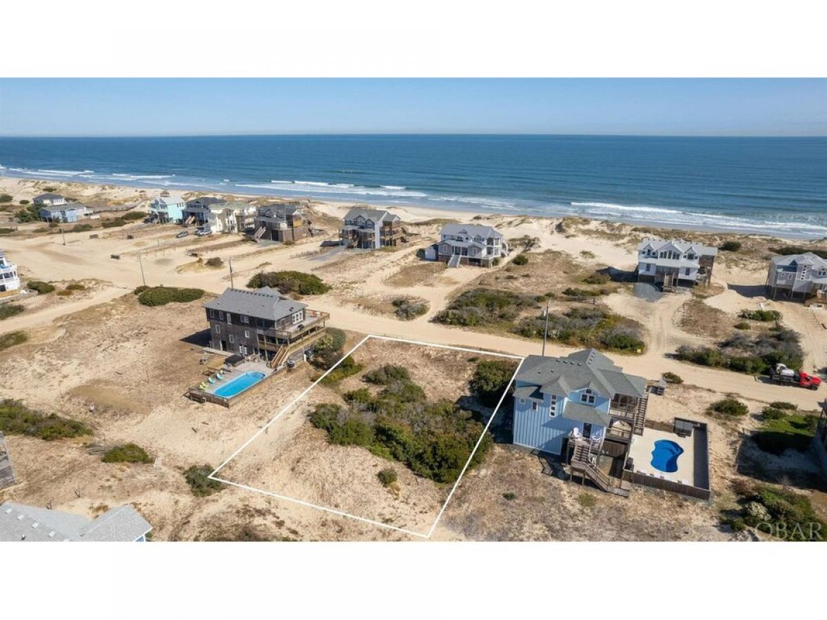 Picture of Residential Land For Sale in Corolla, North Carolina, United States