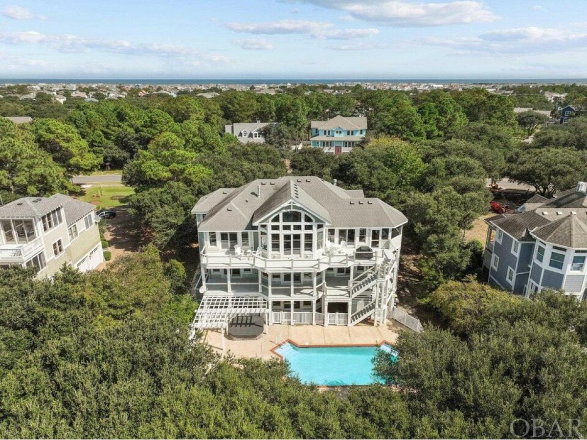 Picture of Home For Sale in Corolla, North Carolina, United States