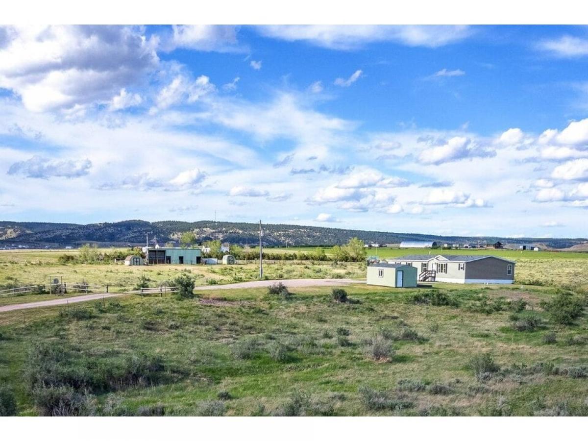 Picture of Home For Sale in Newcastle, Wyoming, United States