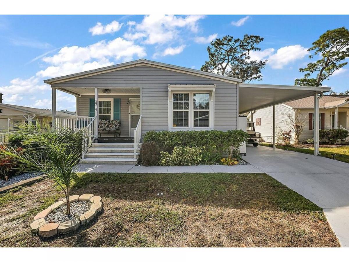 Picture of Home For Sale in Grand Island, Florida, United States