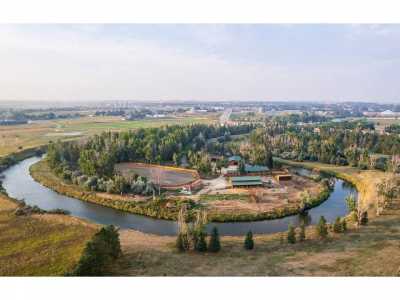 Farm For Sale in Dickinson, North Dakota