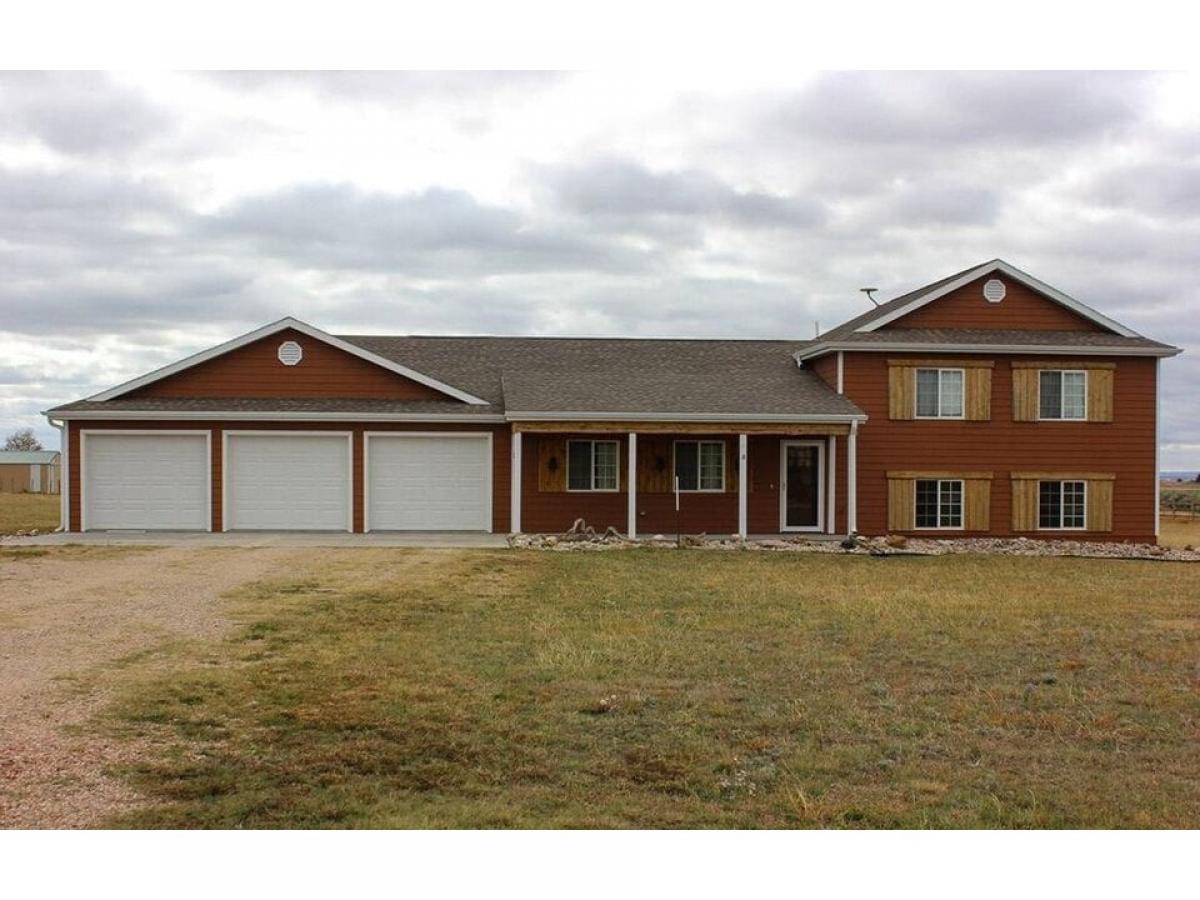 Picture of Home For Sale in Torrington, Wyoming, United States