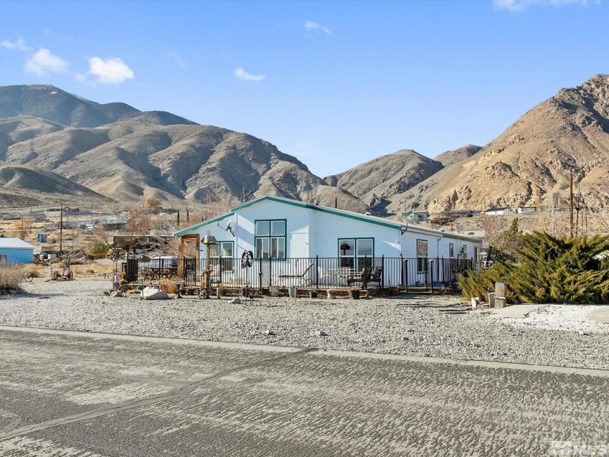 Picture of Home For Sale in Walker Lake, Nevada, United States