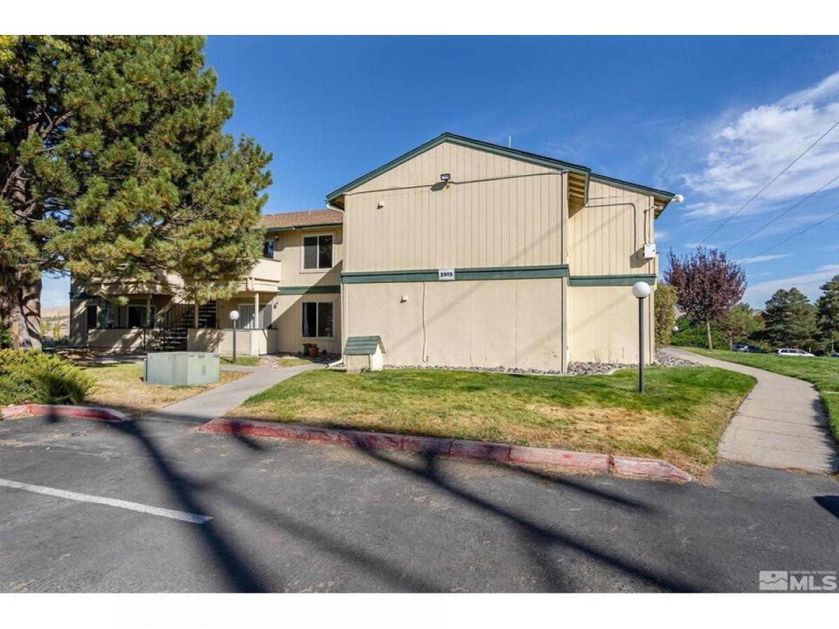 Picture of Home For Sale in Reno, Nevada, United States