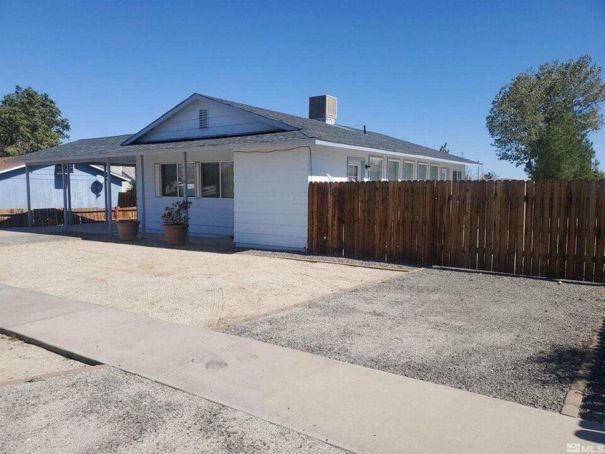 Picture of Home For Sale in Hawthorne, Nevada, United States