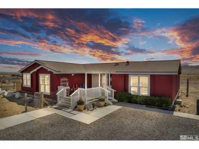 Home For Sale in Silver Springs, Nevada