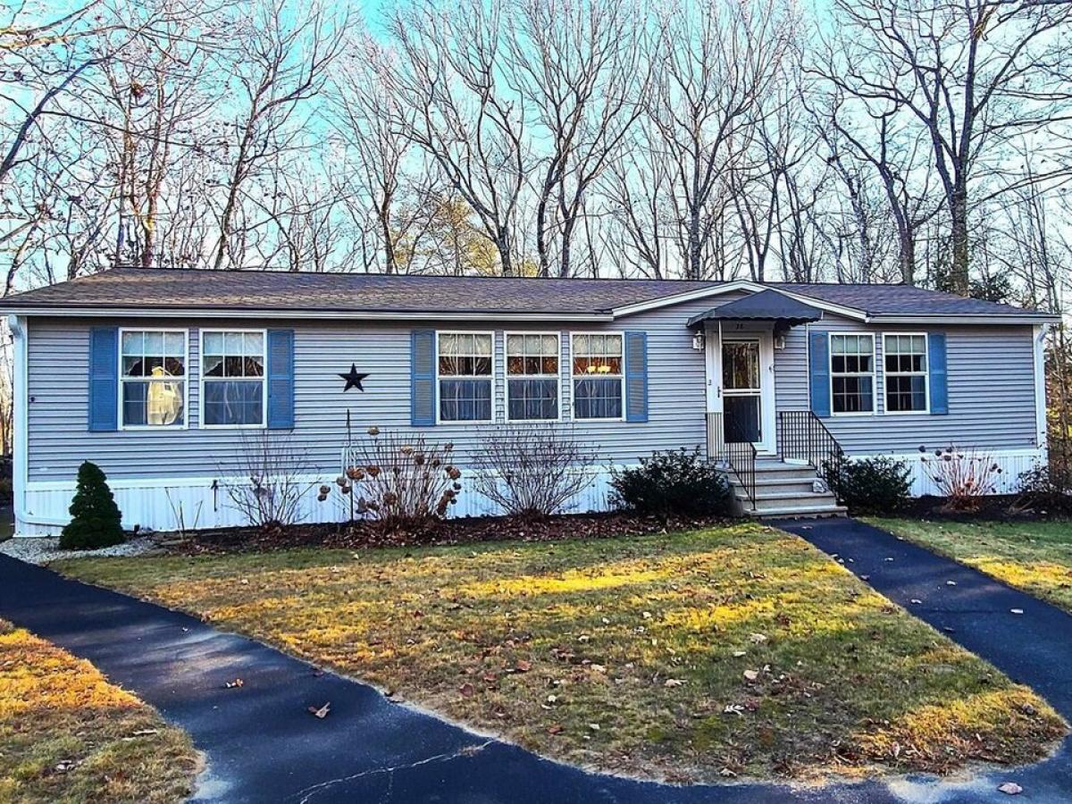 Picture of Home For Sale in Wolfeboro, New Hampshire, United States