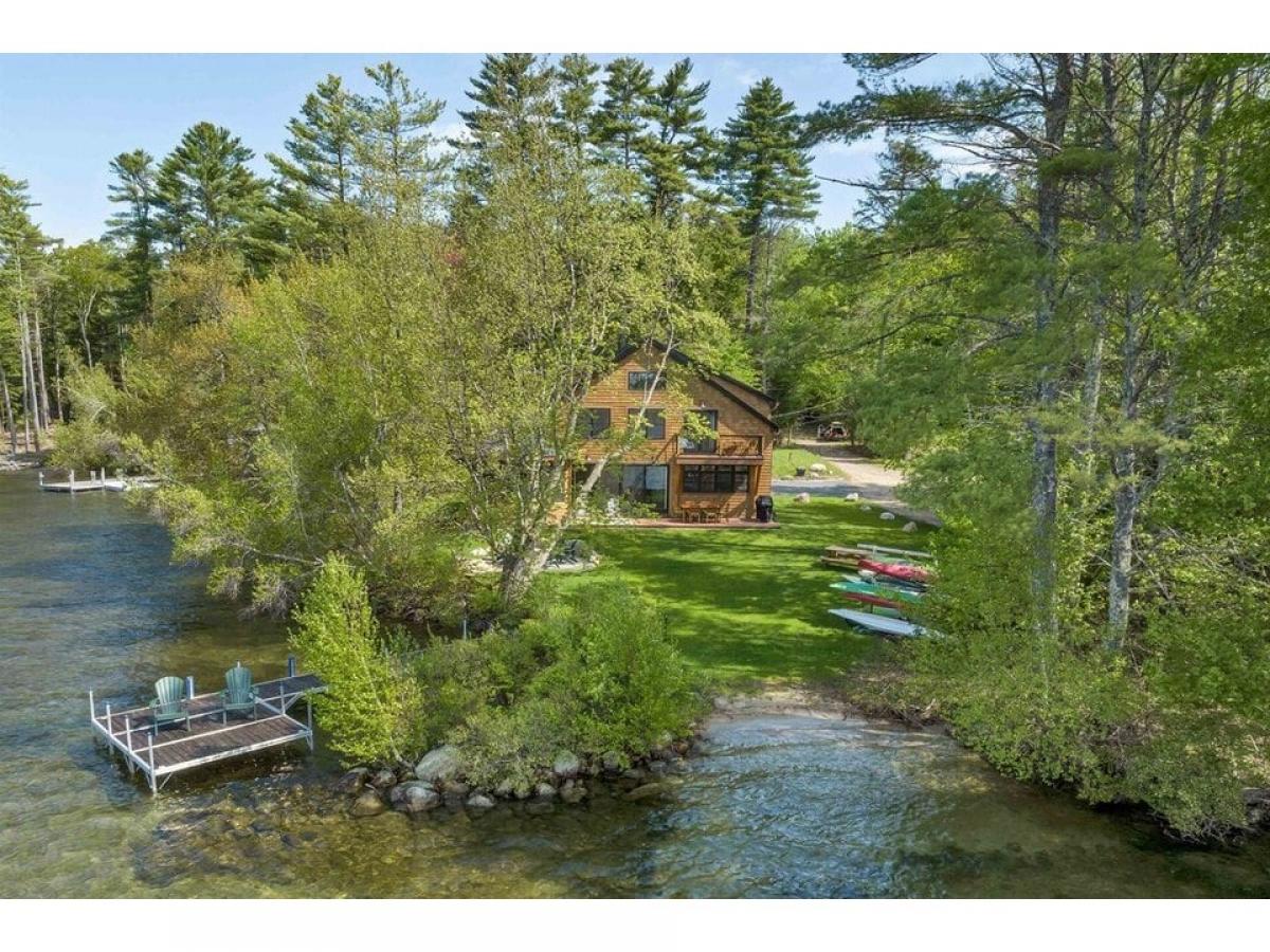 Picture of Home For Sale in Moultonborough, New Hampshire, United States