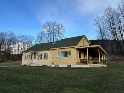 Home For Sale in Hinesburg, Vermont