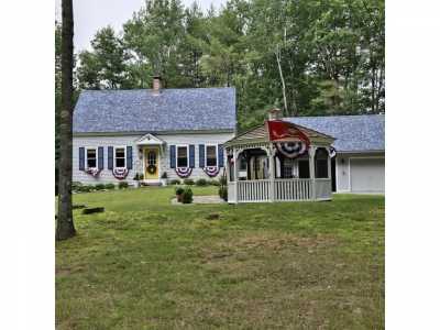 Home For Sale in Alton, New Hampshire