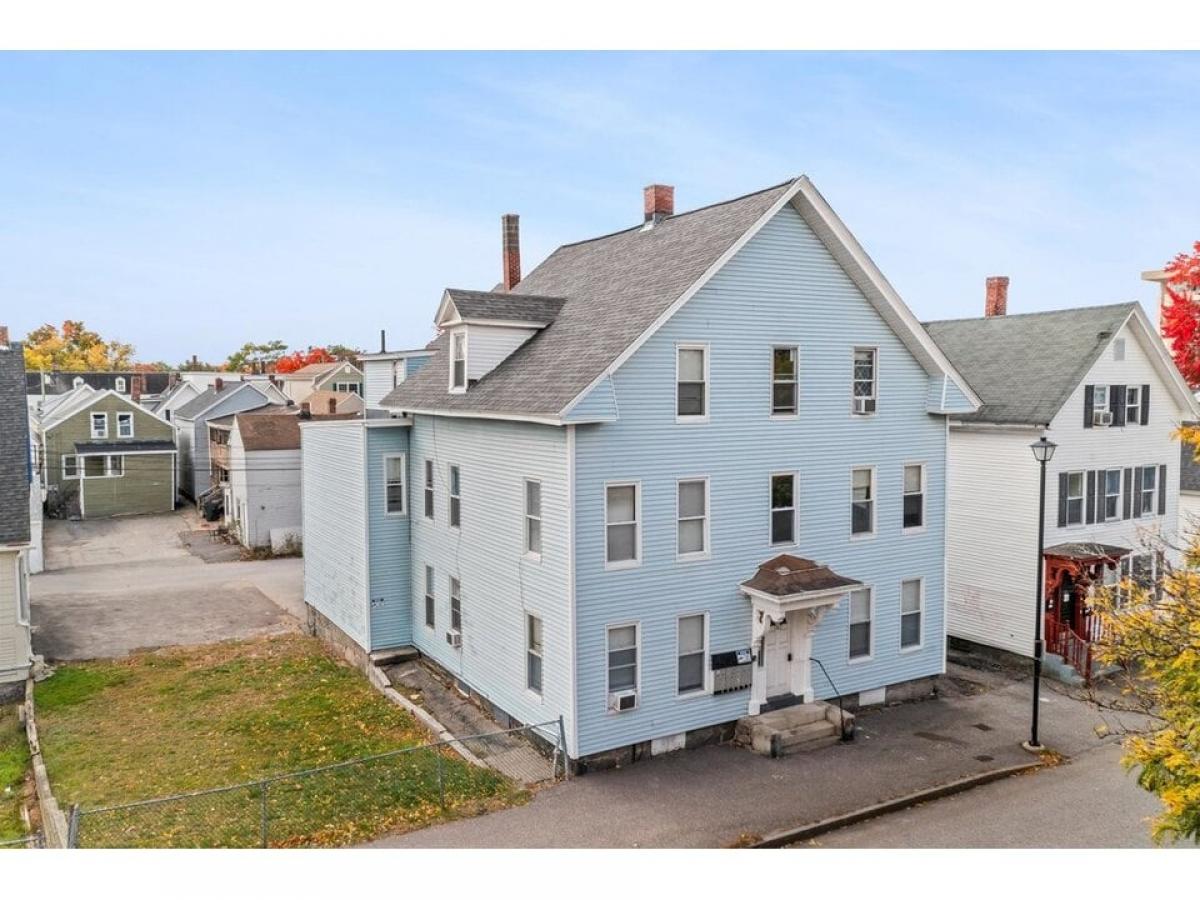 Picture of Home For Sale in Manchester, New Hampshire, United States