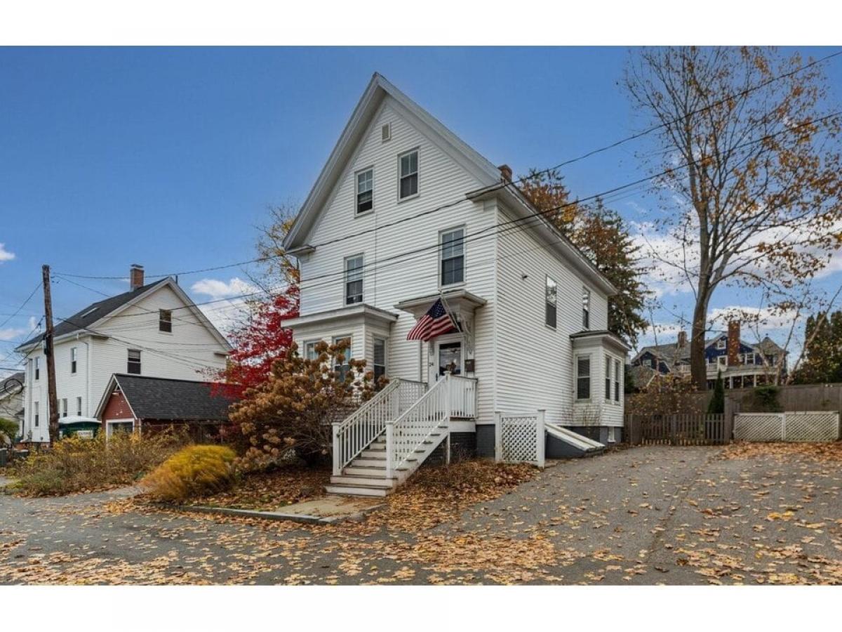 Picture of Home For Sale in Portsmouth, New Hampshire, United States