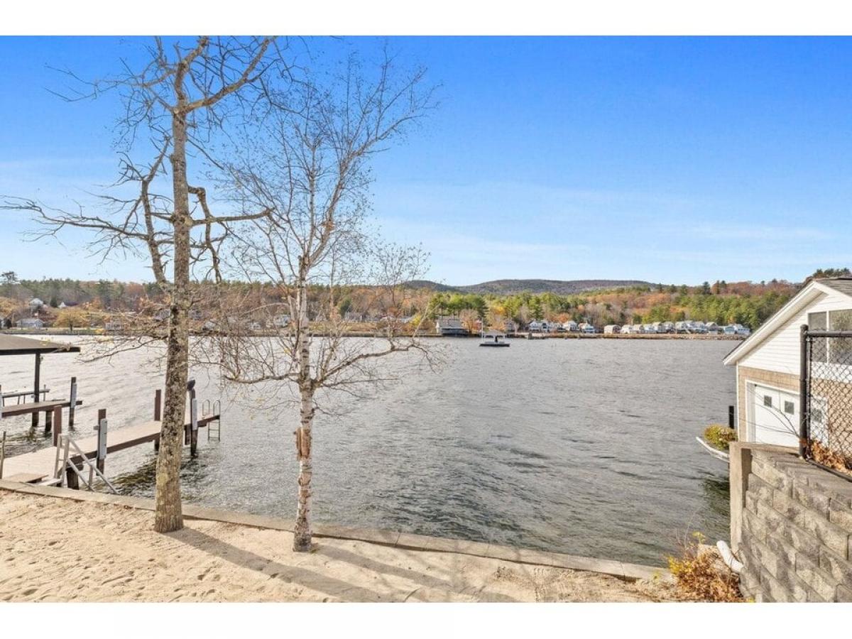 Picture of Home For Sale in Alton, New Hampshire, United States