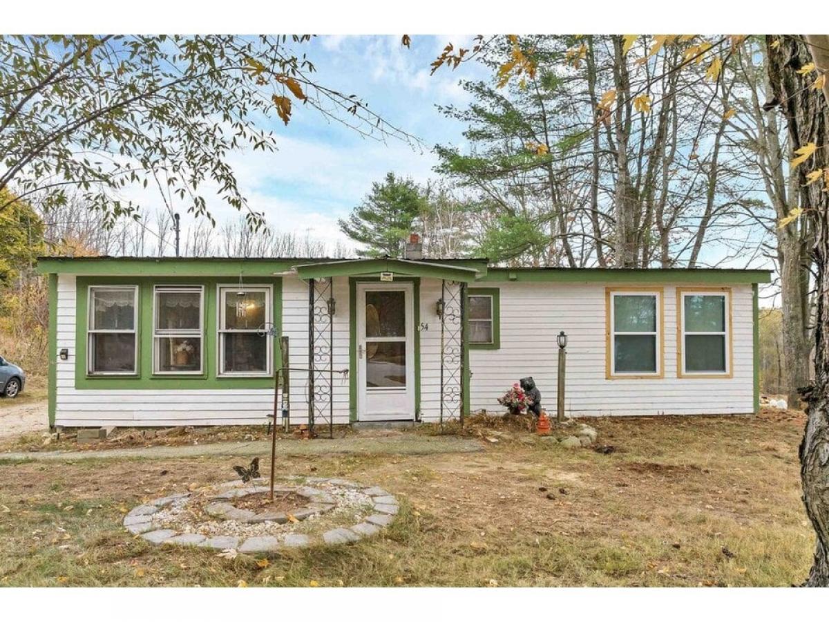 Picture of Home For Sale in Alton, New Hampshire, United States